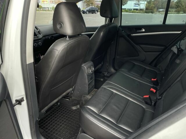 Белый Фольксваген Тигуан, объемом двигателя 2 л и пробегом 162 тыс. км за 12750 $, фото 21 на Automoto.ua