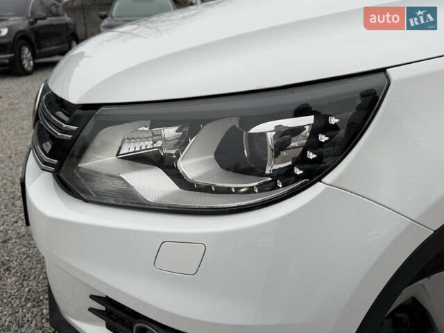 Білий Фольксваген Тігуан, об'ємом двигуна 1.97 л та пробігом 279 тис. км за 12999 $, фото 15 на Automoto.ua