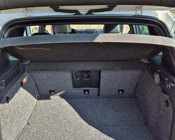 Білий Фольксваген Тігуан, об'ємом двигуна 1.98 л та пробігом 196 тис. км за 12900 $, фото 9 на Automoto.ua