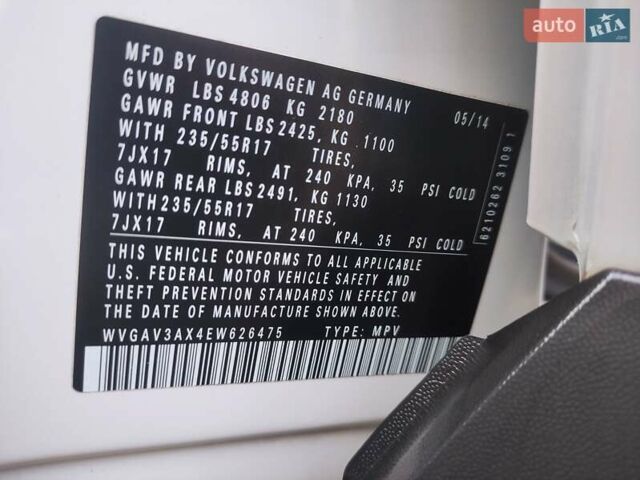 Білий Фольксваген Тігуан, об'ємом двигуна 2 л та пробігом 136 тис. км за 11800 $, фото 24 на Automoto.ua