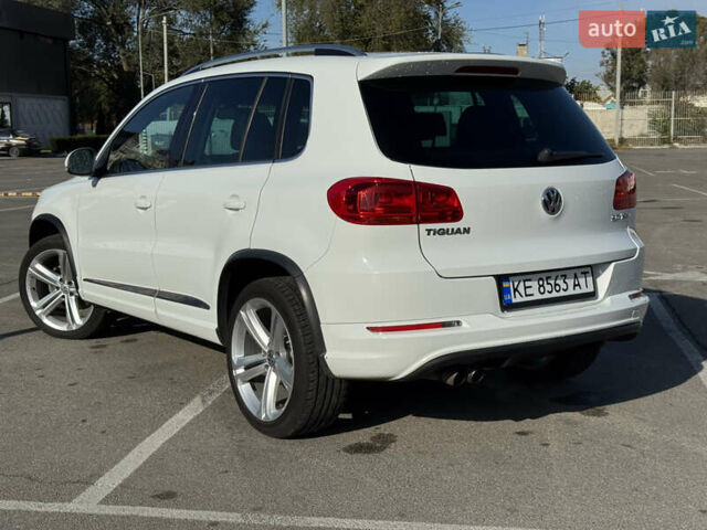 Белый Фольксваген Тигуан, объемом двигателя 1.98 л и пробегом 153 тыс. км за 15800 $, фото 6 на Automoto.ua