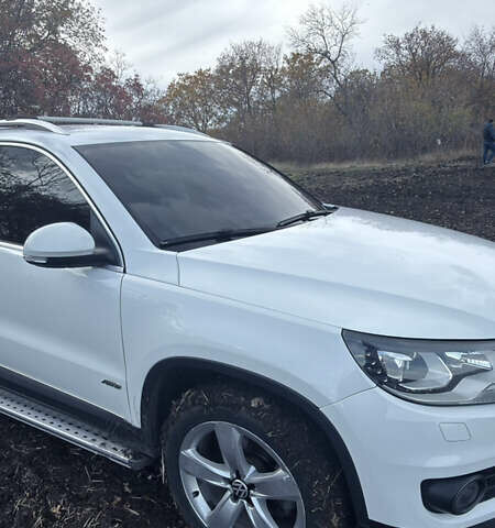 Белый Фольксваген Тигуан, объемом двигателя 1.97 л и пробегом 278 тыс. км за 15700 $, фото 9 на Automoto.ua