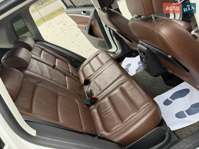 Білий Фольксваген Тігуан, об'ємом двигуна 1.97 л та пробігом 279 тис. км за 12999 $, фото 26 на Automoto.ua