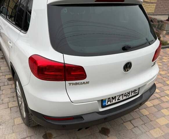 Белый Фольксваген Тигуан, объемом двигателя 1.97 л и пробегом 199 тыс. км за 15700 $, фото 4 на Automoto.ua