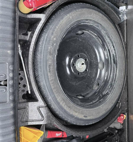 Белый Фольксваген Тигуан, объемом двигателя 1.97 л и пробегом 278 тыс. км за 15700 $, фото 12 на Automoto.ua