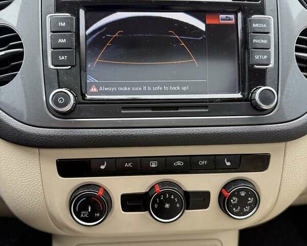 Белый Фольксваген Тигуан, объемом двигателя 1.98 л и пробегом 122 тыс. км за 12300 $, фото 23 на Automoto.ua