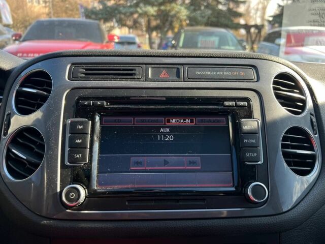 Белый Фольксваген Тигуан, объемом двигателя 2 л и пробегом 162 тыс. км за 12999 $, фото 10 на Automoto.ua