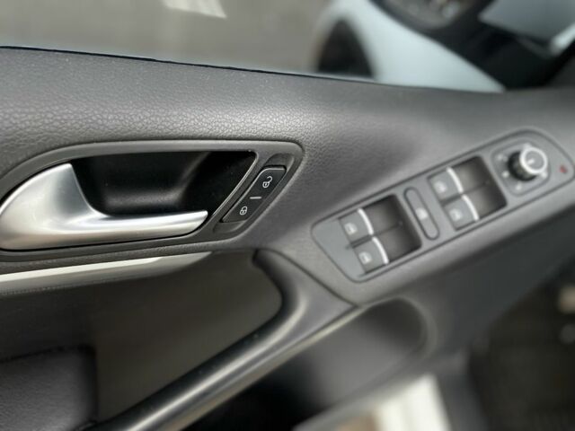 Белый Фольксваген Тигуан, объемом двигателя 2 л и пробегом 162 тыс. км за 12750 $, фото 20 на Automoto.ua