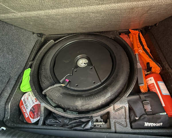 Белый Фольксваген Тигуан, объемом двигателя 1.98 л и пробегом 252 тыс. км за 14300 $, фото 23 на Automoto.ua