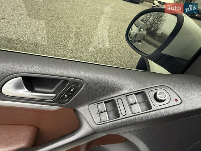 Білий Фольксваген Тігуан, об'ємом двигуна 1.97 л та пробігом 279 тис. км за 12999 $, фото 38 на Automoto.ua