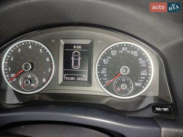 Білий Фольксваген Тігуан, об'ємом двигуна 2 л та пробігом 136 тис. км за 11800 $, фото 33 на Automoto.ua