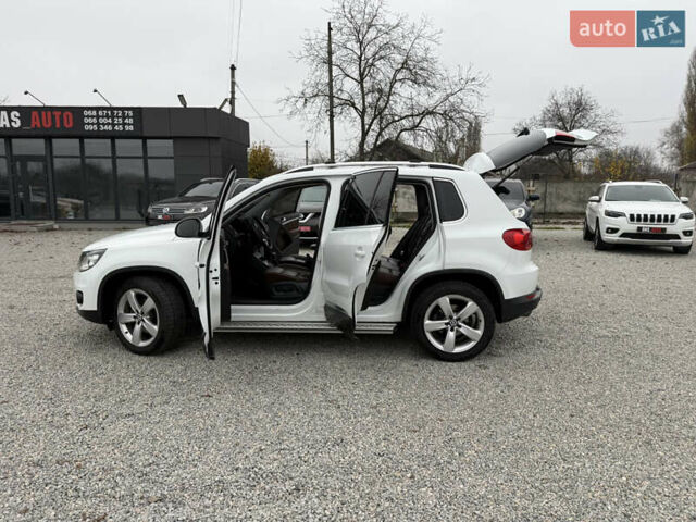 Білий Фольксваген Тігуан, об'ємом двигуна 1.97 л та пробігом 279 тис. км за 12999 $, фото 20 на Automoto.ua