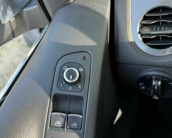 Белый Фольксваген Тигуан, объемом двигателя 1.99 л и пробегом 177 тыс. км за 16900 $, фото 23 на Automoto.ua