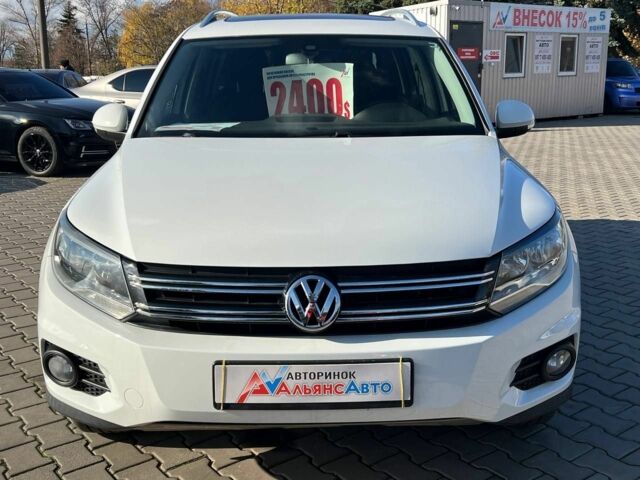 Белый Фольксваген Тигуан, объемом двигателя 2 л и пробегом 162 тыс. км за 12999 $, фото 1 на Automoto.ua
