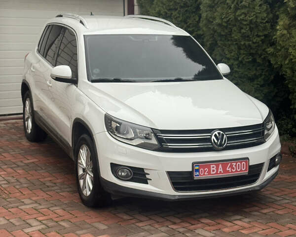 Белый Фольксваген Тигуан, объемом двигателя 2 л и пробегом 176 тыс. км за 15850 $, фото 9 на Automoto.ua