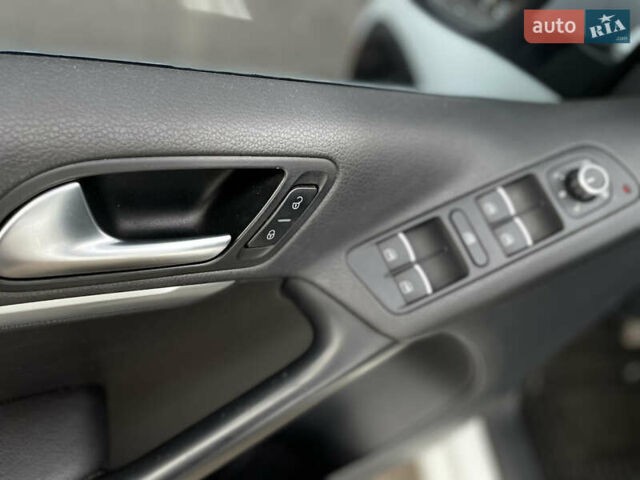 Белый Фольксваген Тигуан, объемом двигателя 2 л и пробегом 161 тыс. км за 12750 $, фото 20 на Automoto.ua