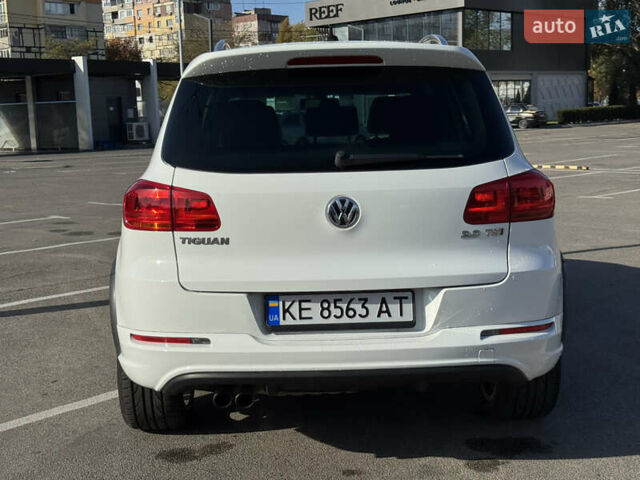 Белый Фольксваген Тигуан, объемом двигателя 1.98 л и пробегом 153 тыс. км за 15800 $, фото 7 на Automoto.ua