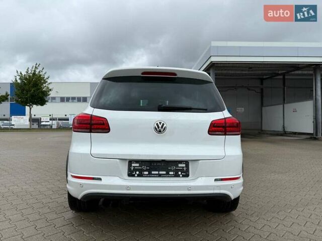 Белый Фольксваген Тигуан, объемом двигателя 1.98 л и пробегом 178 тыс. км за 14514 $, фото 3 на Automoto.ua