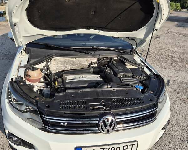 Білий Фольксваген Тігуан, об'ємом двигуна 1.98 л та пробігом 196 тис. км за 12900 $, фото 31 на Automoto.ua