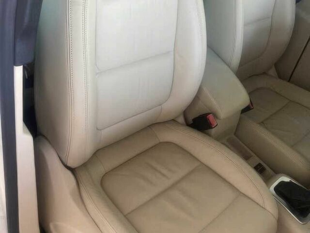 Білий Фольксваген Тігуан, об'ємом двигуна 2 л та пробігом 90 тис. км за 9500 $, фото 10 на Automoto.ua