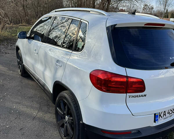 Белый Фольксваген Тигуан, объемом двигателя 1.99 л и пробегом 177 тыс. км за 16900 $, фото 13 на Automoto.ua