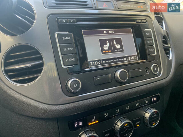 Білий Фольксваген Тігуан, об'ємом двигуна 1.98 л та пробігом 267 тис. км за 12400 $, фото 25 на Automoto.ua