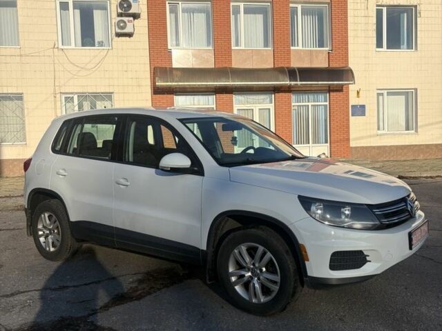 Білий Фольксваген Тігуан, об'ємом двигуна 2 л та пробігом 220 тис. км за 259 $, фото 6 на Automoto.ua