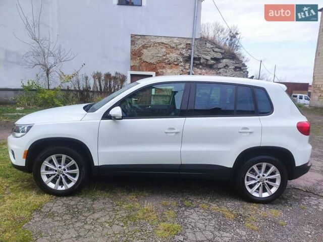 Білий Фольксваген Тігуан, об'ємом двигуна 2 л та пробігом 136 тис. км за 11800 $, фото 1 на Automoto.ua