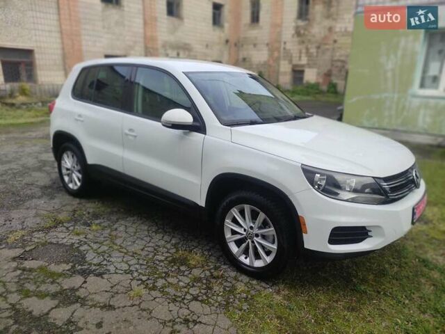 Білий Фольксваген Тігуан, об'ємом двигуна 2 л та пробігом 136 тис. км за 11800 $, фото 7 на Automoto.ua