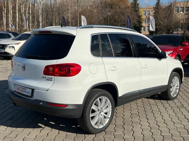Белый Фольксваген Тигуан, объемом двигателя 2 л и пробегом 162 тыс. км за 12999 $, фото 6 на Automoto.ua