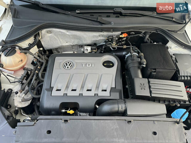 Белый Фольксваген Тигуан, объемом двигателя 1.97 л и пробегом 210 тыс. км за 14000 $, фото 16 на Automoto.ua