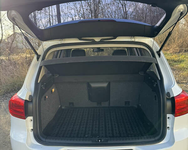 Белый Фольксваген Тигуан, объемом двигателя 1.99 л и пробегом 177 тыс. км за 16900 $, фото 16 на Automoto.ua