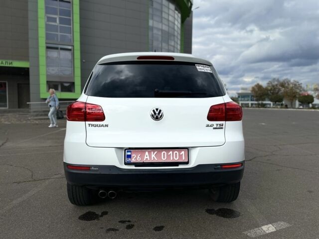 Белый Фольксваген Тигуан, объемом двигателя 2 л и пробегом 162 тыс. км за 12750 $, фото 6 на Automoto.ua