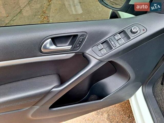 Білий Фольксваген Тігуан, об'ємом двигуна 1.97 л та пробігом 169 тис. км за 15500 $, фото 15 на Automoto.ua