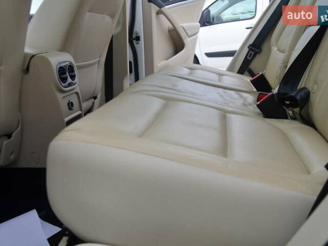 Белый Фольксваген Тигуан, объемом двигателя 2 л и пробегом 156 тыс. км за 12750 $, фото 52 на Automoto.ua