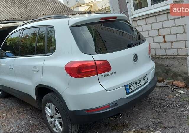Білий Фольксваген Тігуан, об'ємом двигуна 1.98 л та пробігом 121 тис. км за 14600 $, фото 6 на Automoto.ua
