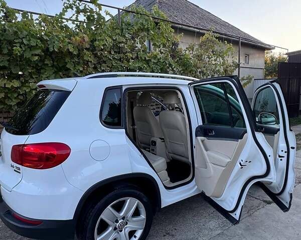 Белый Фольксваген Тигуан, объемом двигателя 1.98 л и пробегом 213 тыс. км за 12700 $, фото 8 на Automoto.ua