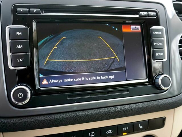 Белый Фольксваген Тигуан, объемом двигателя 2 л и пробегом 75 тыс. км за 9800 $, фото 10 на Automoto.ua