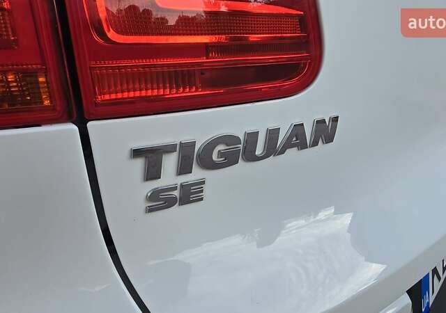 Белый Фольксваген Тигуан, объемом двигателя 1.98 л и пробегом 127 тыс. км за 14700 $, фото 42 на Automoto.ua