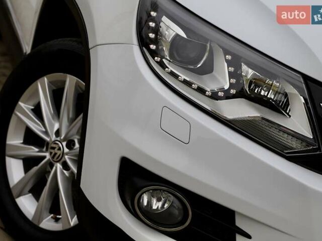 Белый Фольксваген Тигуан, объемом двигателя 2 л и пробегом 130 тыс. км за 16950 $, фото 5 на Automoto.ua