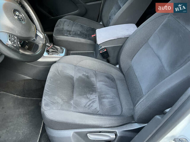 Белый Фольксваген Тигуан, объемом двигателя 1.97 л и пробегом 111 тыс. км за 17000 $, фото 16 на Automoto.ua