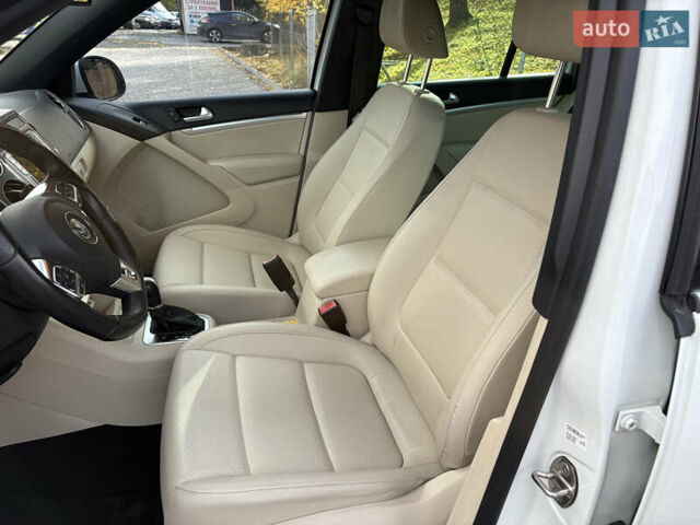 Белый Фольксваген Тигуан, объемом двигателя 2 л и пробегом 147 тыс. км за 13900 $, фото 17 на Automoto.ua