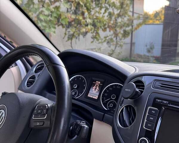 Белый Фольксваген Тигуан, объемом двигателя 1.98 л и пробегом 213 тыс. км за 12700 $, фото 7 на Automoto.ua