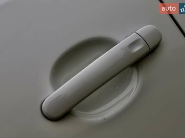 Белый Фольксваген Тигуан, объемом двигателя 2 л и пробегом 130 тыс. км за 16950 $, фото 22 на Automoto.ua