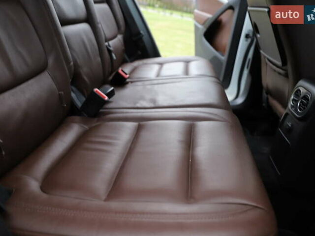 Белый Фольксваген Тигуан, объемом двигателя 2 л и пробегом 130 тыс. км за 16950 $, фото 84 на Automoto.ua