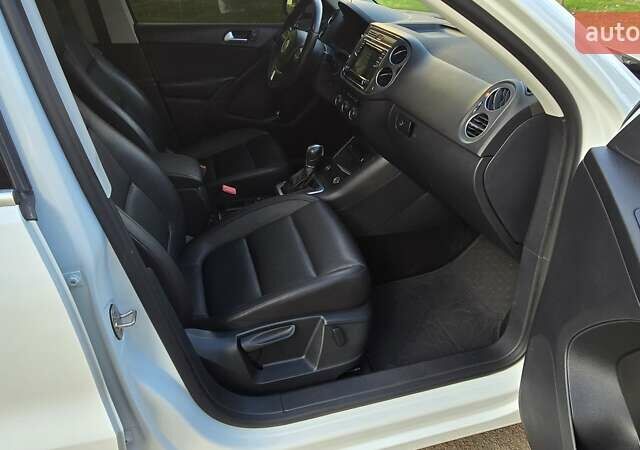 Белый Фольксваген Тигуан, объемом двигателя 1.98 л и пробегом 127 тыс. км за 14700 $, фото 27 на Automoto.ua