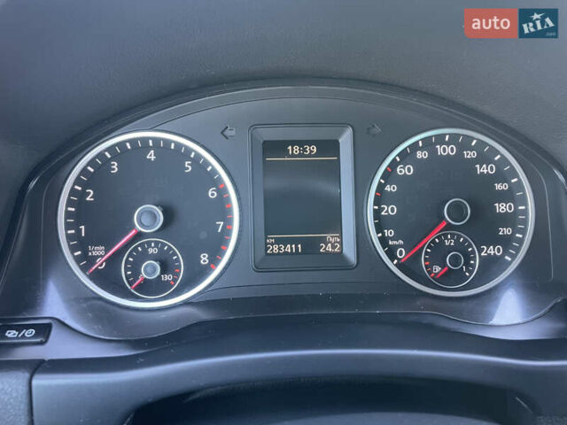 Белый Фольксваген Тигуан, объемом двигателя 2 л и пробегом 283 тыс. км за 10700 $, фото 53 на Automoto.ua