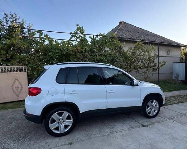 Белый Фольксваген Тигуан, объемом двигателя 1.98 л и пробегом 213 тыс. км за 12700 $, фото 5 на Automoto.ua