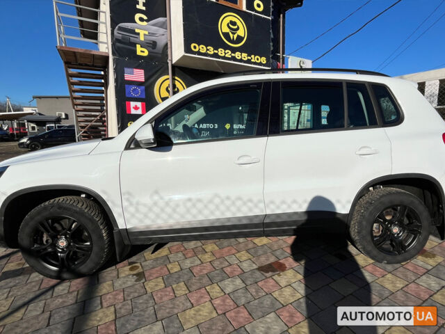 Белый Фольксваген Тигуан, объемом двигателя 2 л и пробегом 186 тыс. км за 14000 $, фото 3 на Automoto.ua