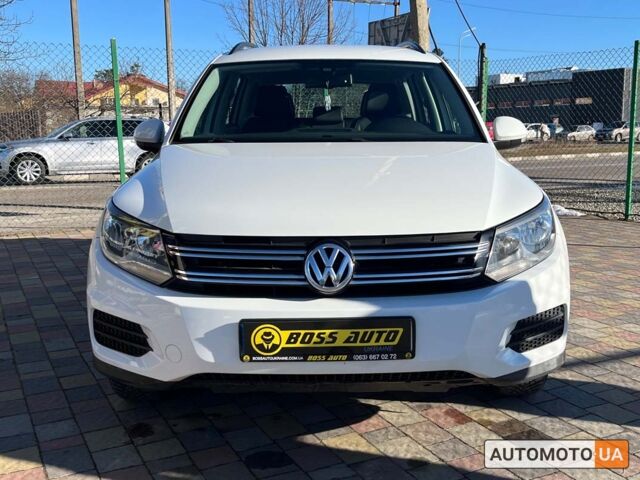 Белый Фольксваген Тигуан, объемом двигателя 2 л и пробегом 186 тыс. км за 14000 $, фото 1 на Automoto.ua